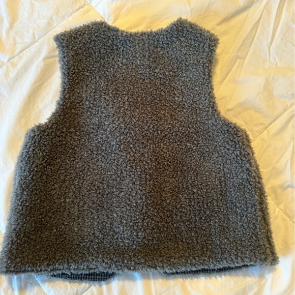 Zara Sherpa Vest with Matching Scarf/Neck Tie - Picture 4 of 8